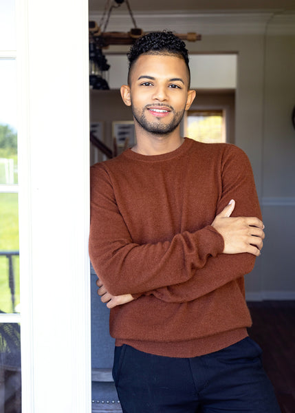 Load image into Gallery viewer, Men’s Crewneck Pullover Sweater – Fashionable, Comfortable Sweater for Men Made From 100% Cashmere